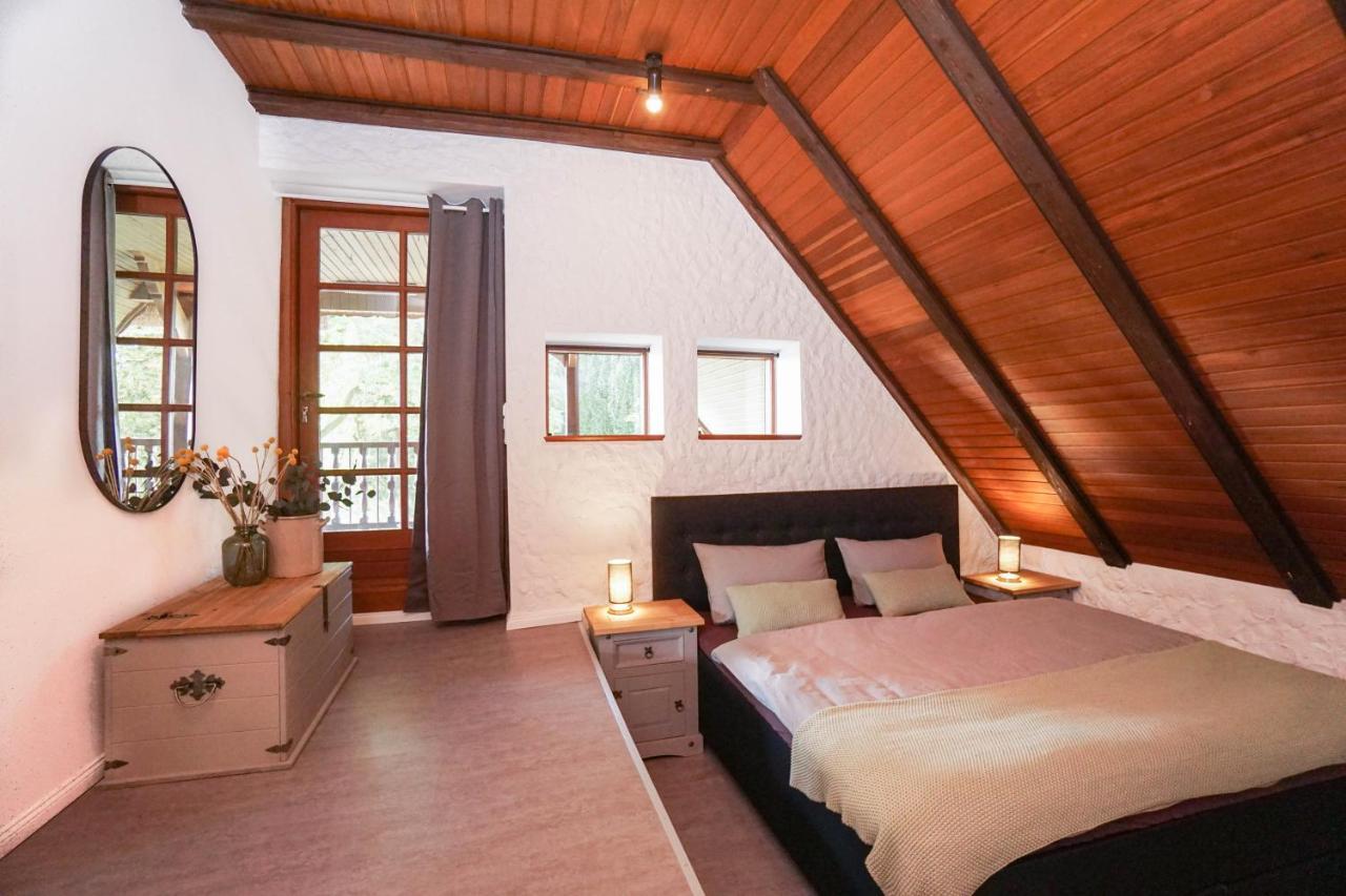 Ruhe Unter Reet-Haus Mit Sauna, Whirlpool Und Kamin Gnarrenburg ภายนอก รูปภาพ