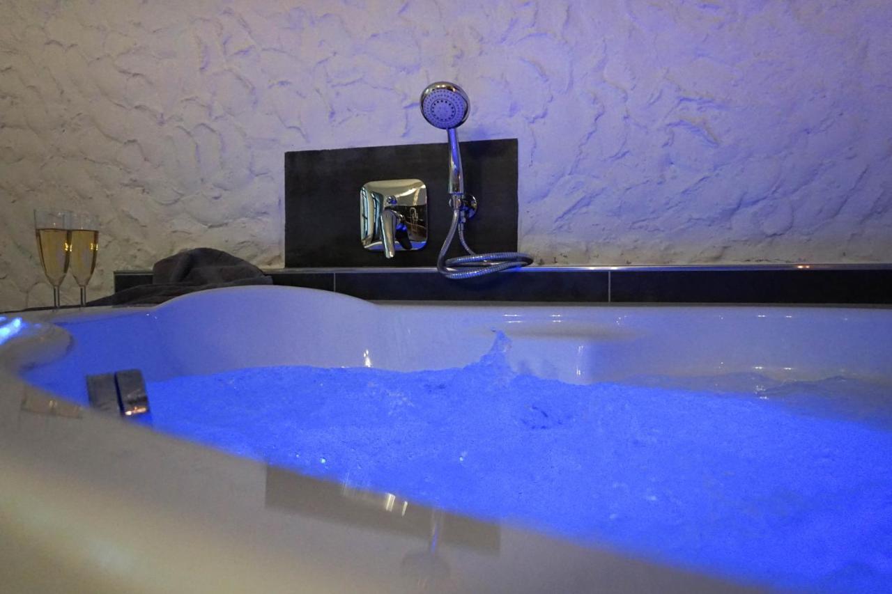 Ruhe Unter Reet-Haus Mit Sauna, Whirlpool Und Kamin Gnarrenburg ภายนอก รูปภาพ