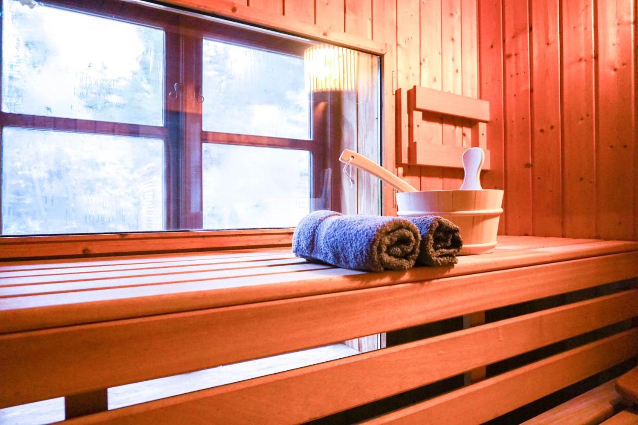 Ruhe Unter Reet-Haus Mit Sauna, Whirlpool Und Kamin Gnarrenburg ภายนอก รูปภาพ